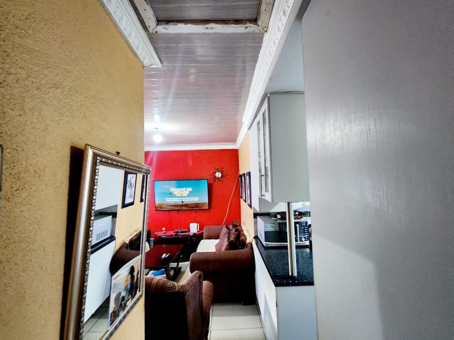 2 Bedroom Property for Sale in Tlhabane West North West